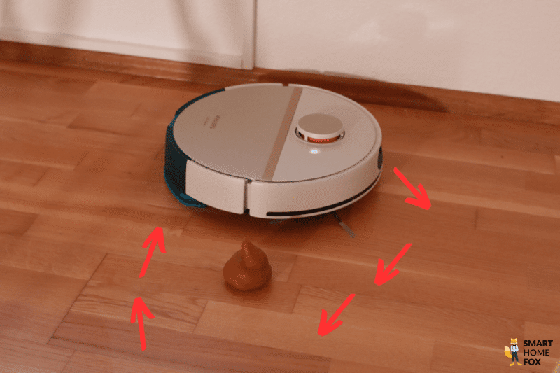 Der Philips HomeRun umfähret einen Hundehaufen im Test.